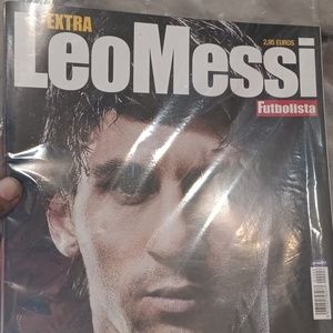 LEO MESSI 2  Posters + magazine in spanish hard to find posters limited edition